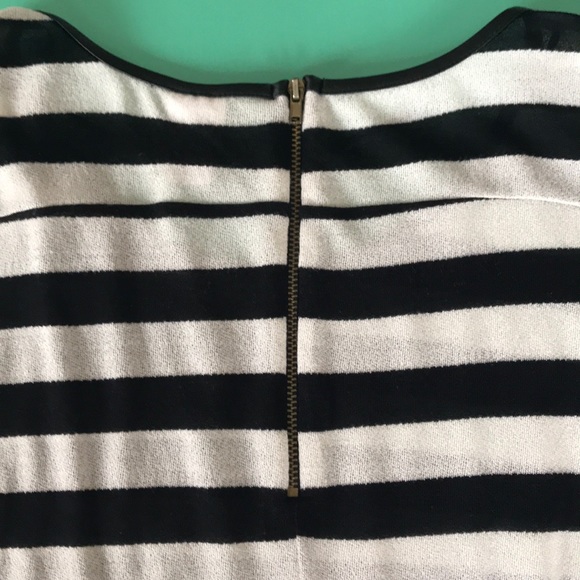 Cute Vero Moda striped top with gold zipper - Picture 7 of 7